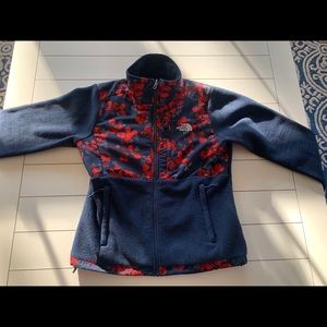 NorthFace Women’s Medium Fleece Jacket